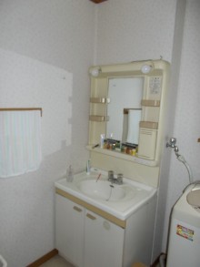 2階から1階へー住まい方を変える為1階を全面リフォーム